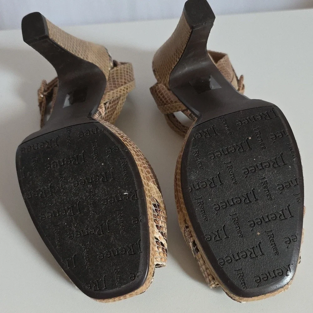 J. Renee Kinnon Brown Snake Print Sandals. Size 9 Medium.